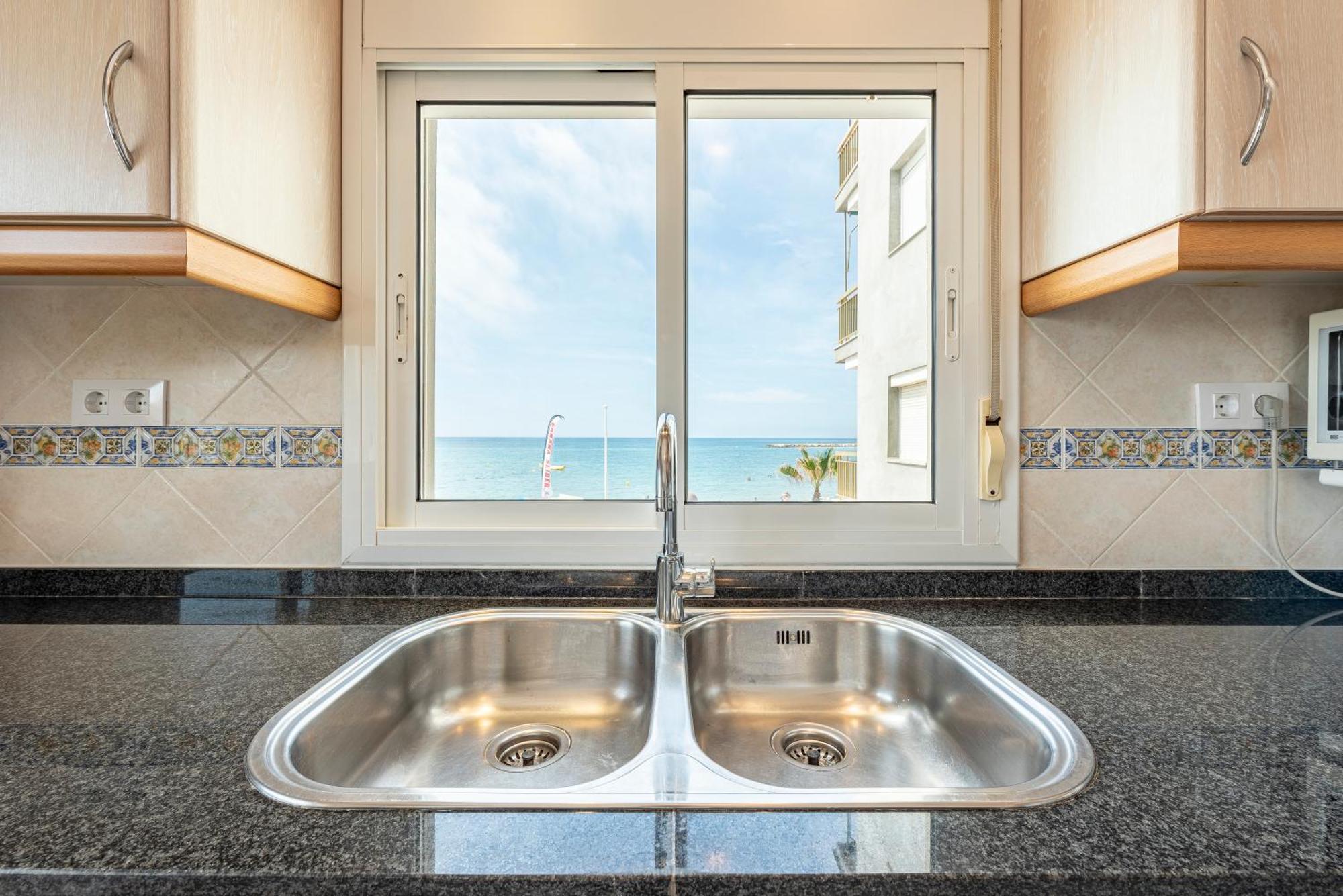 Apartamento Frente Al Mar Cambrils Luaran gambar
