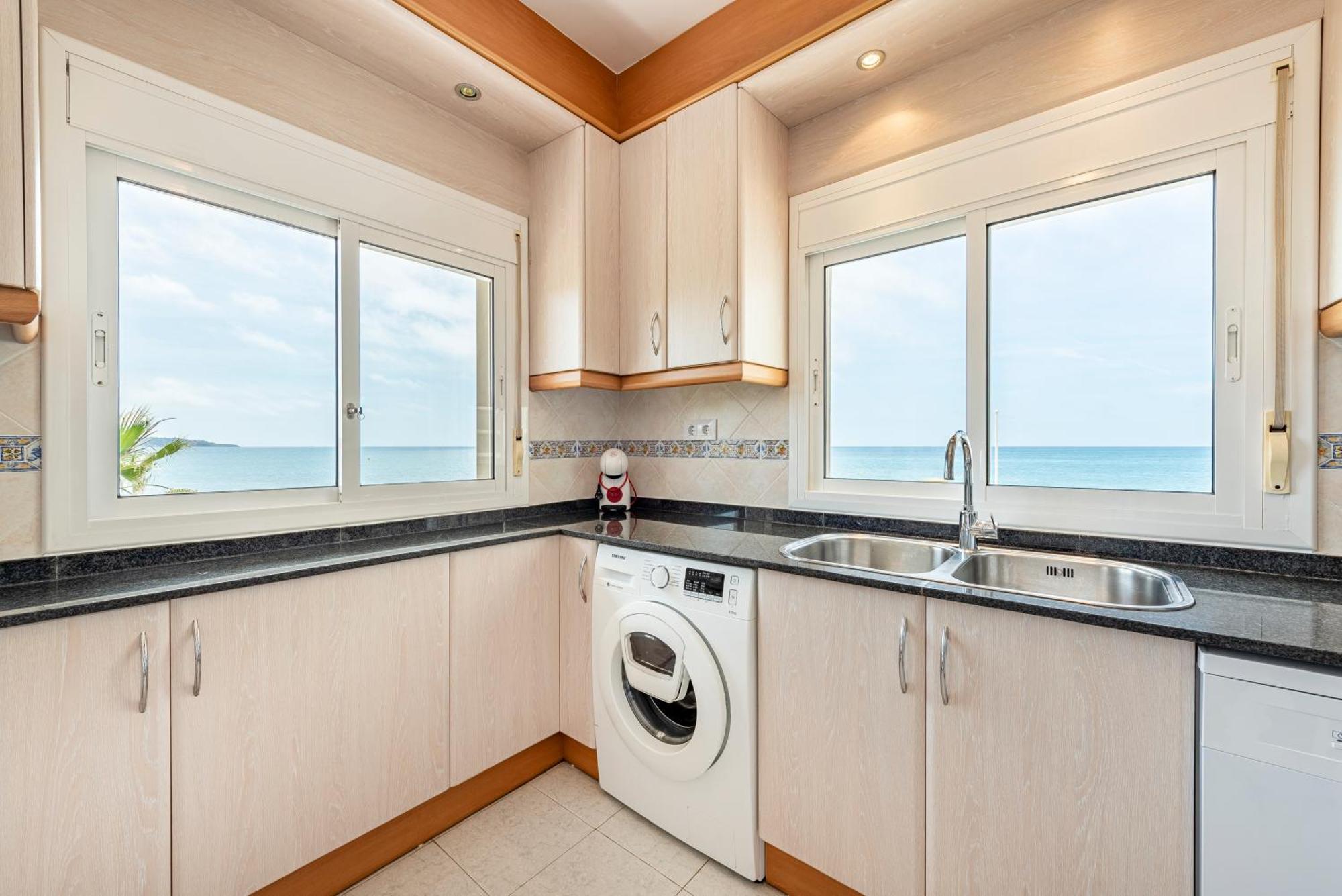 Apartamento Frente Al Mar Cambrils Luaran gambar