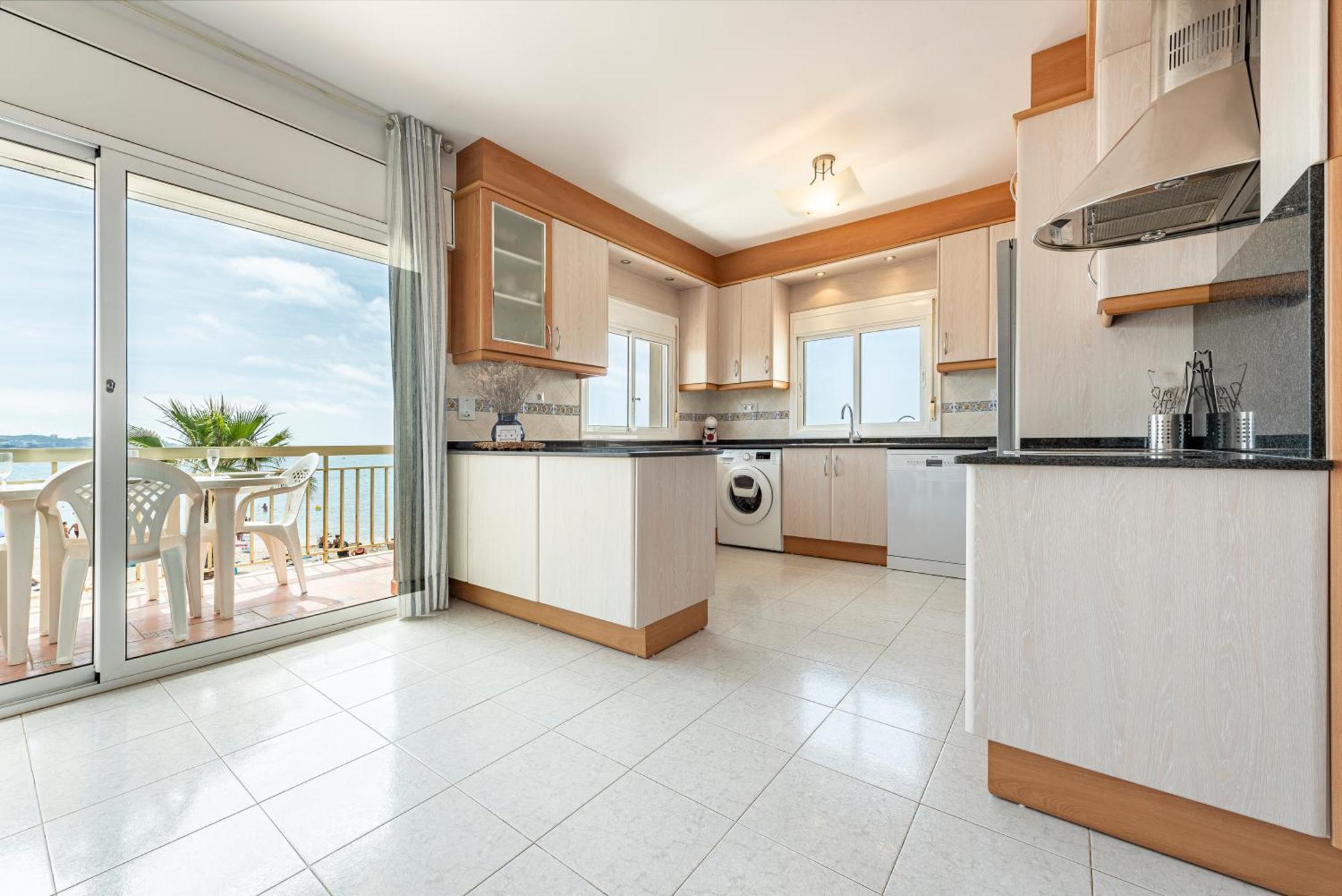 Apartamento Frente Al Mar Cambrils Luaran gambar