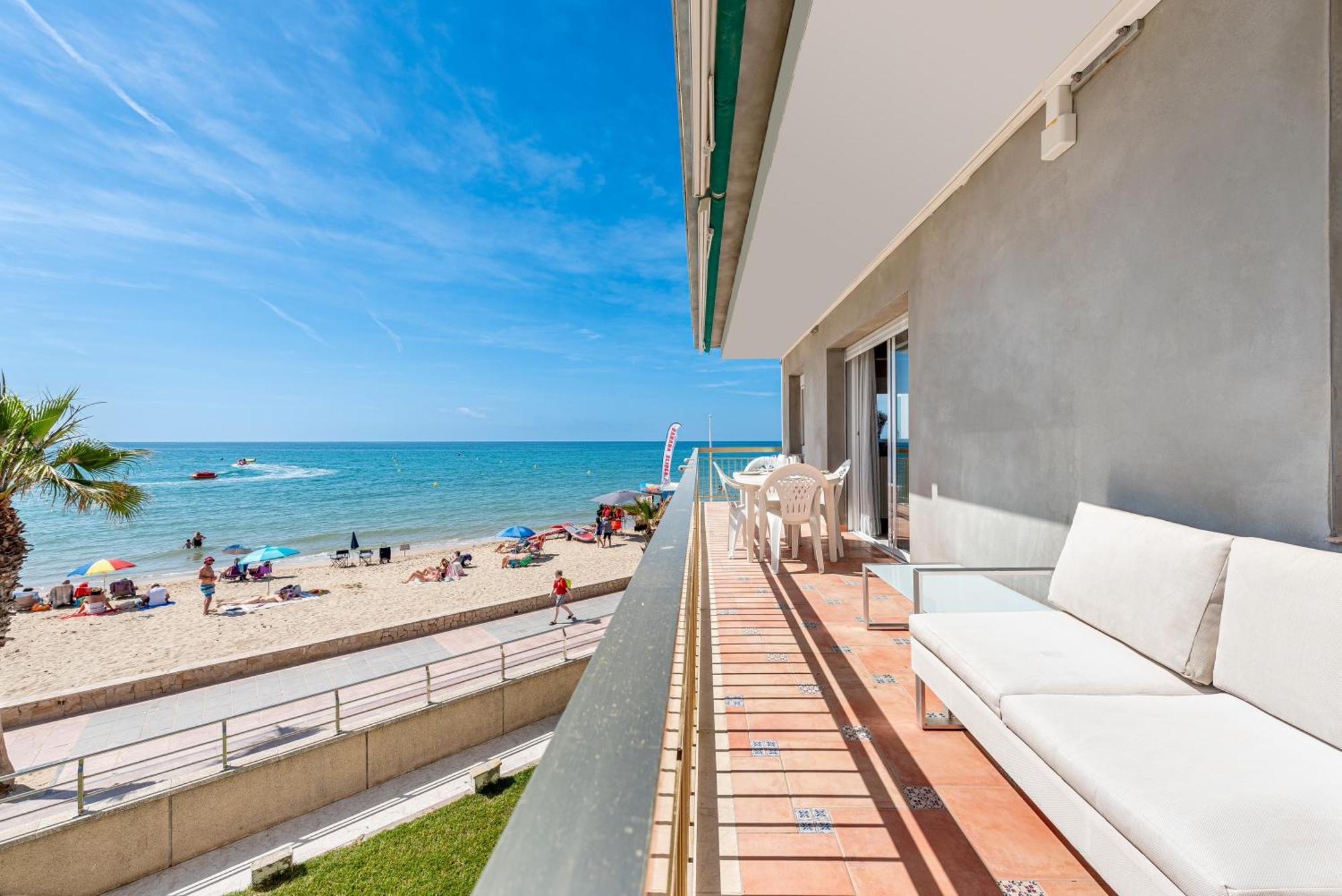 Apartamento Frente Al Mar Cambrils Luaran gambar